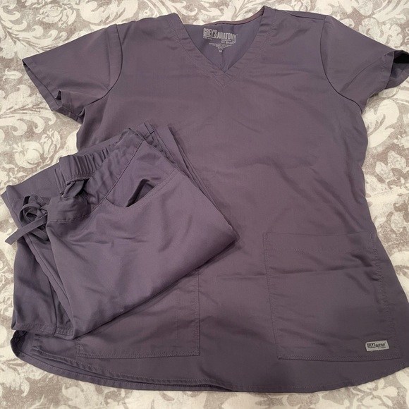 Grey's Anatomy Other - Women’s Grey’s Anatomy Scrub Set Size Medium Gray